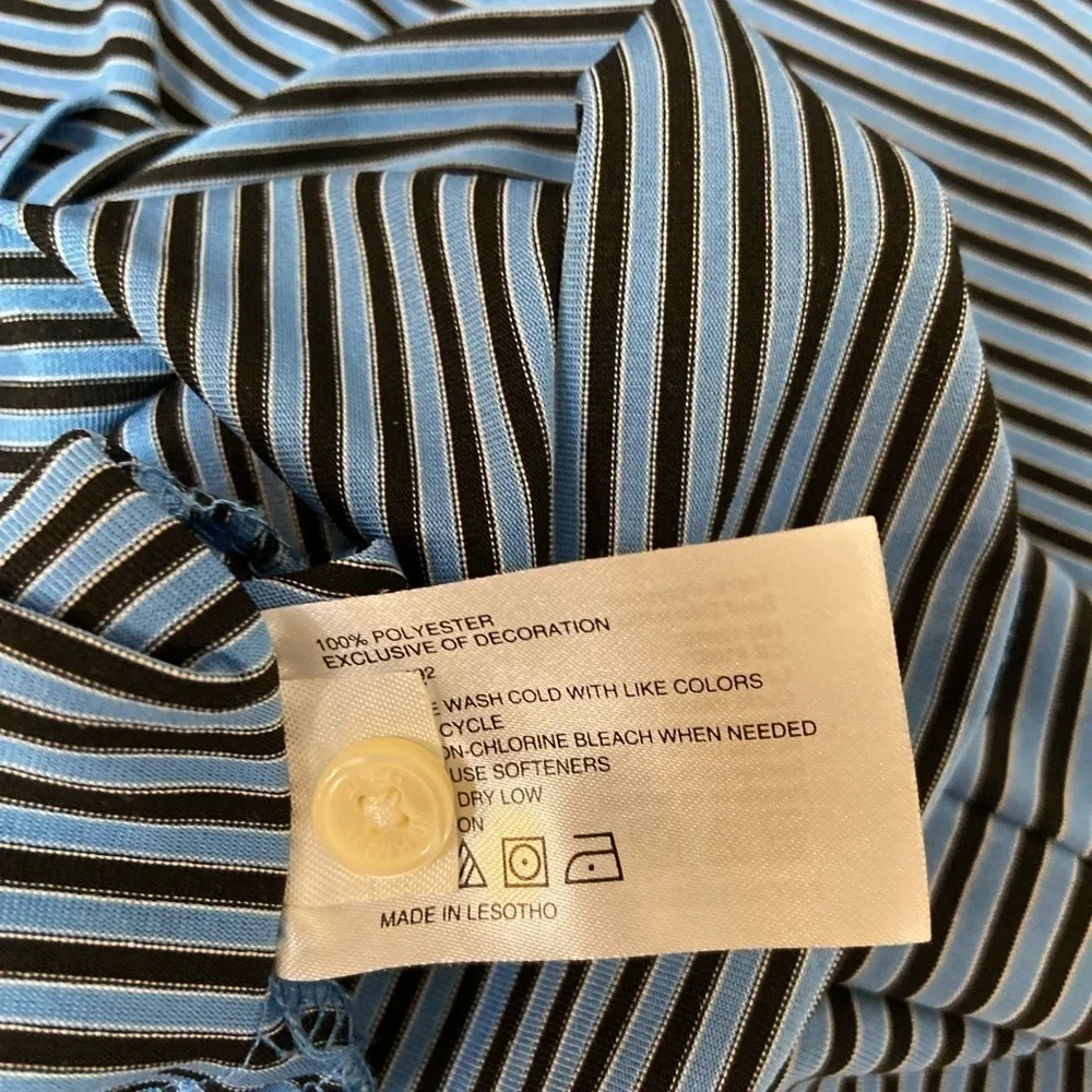 Greg Norman~Light Blue & Black Stripped Play Dry Golf Polo Shirt~Size L